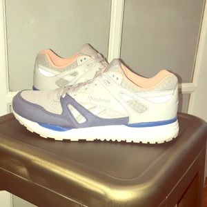 reebok classic hexalite